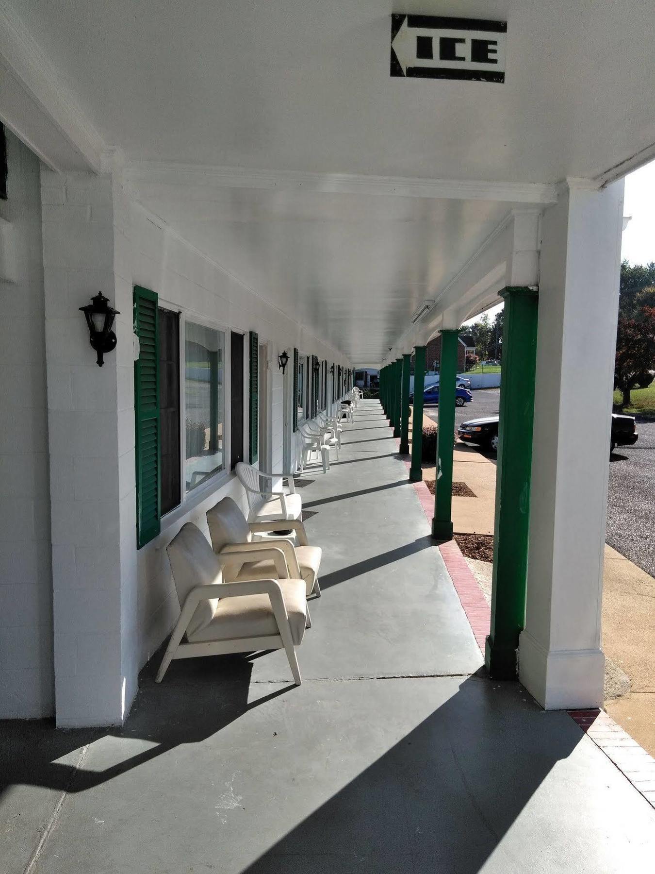 The Cardinal Inn Лурей Екстер'єр фото
