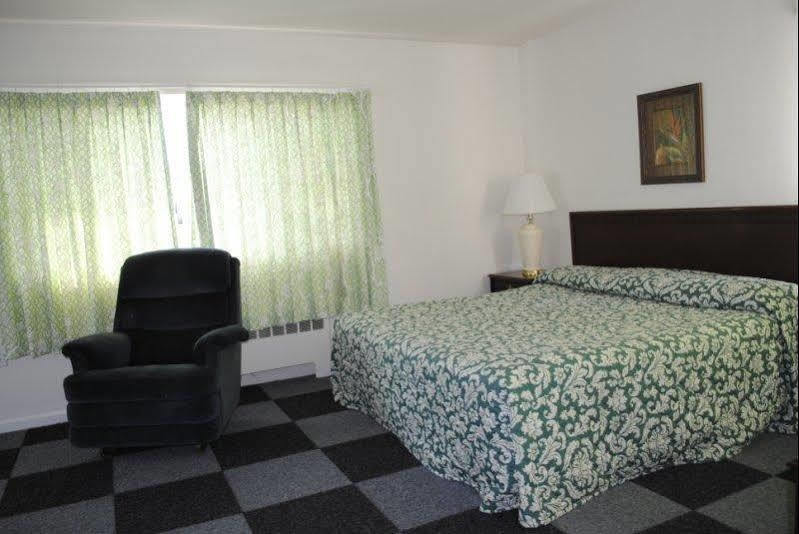 The Cardinal Inn Лурей Екстер'єр фото
