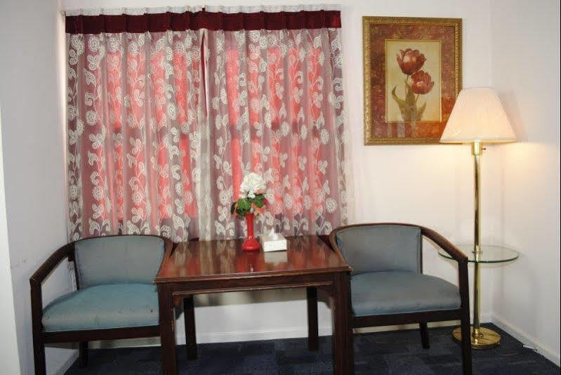 The Cardinal Inn Лурей Екстер'єр фото